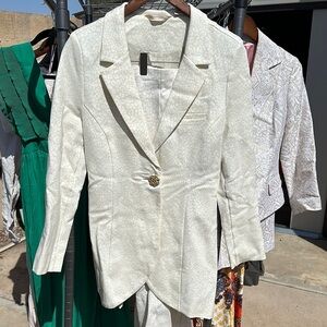 Elegant Cream Blazer